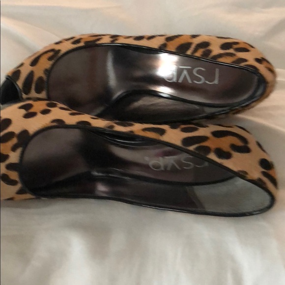 Shoe - Picture 5 of 6